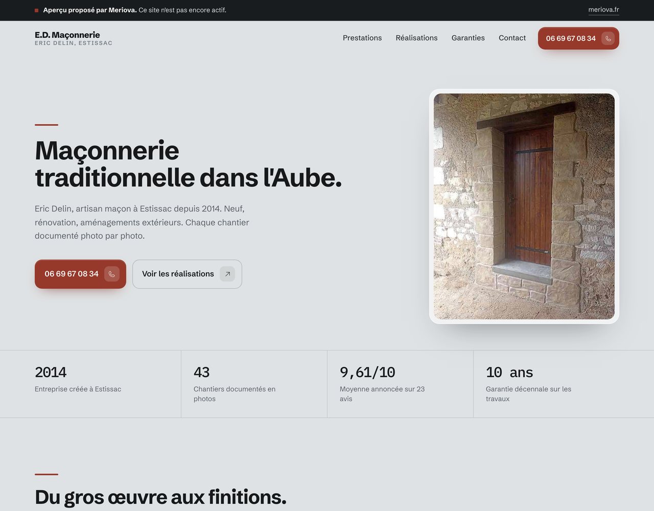 Capture de l'aperçu proposé : fond béton clair, grande photo de chantier, numéro de téléphone en évidence